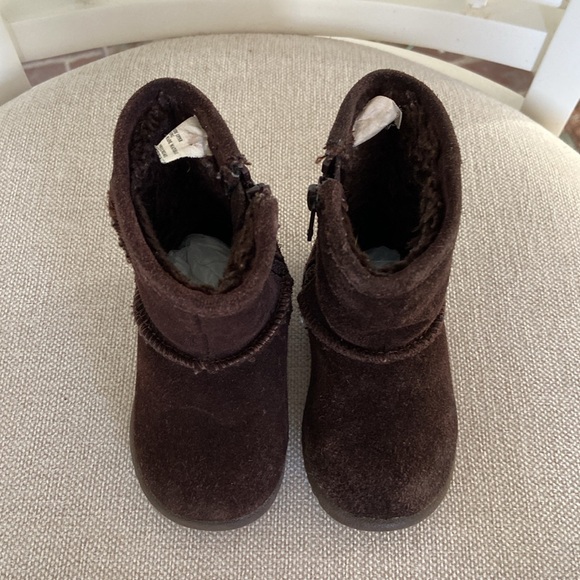 Circo Brown Genuine Suede Zippered Toddler Boots - Picture 6 of 11
